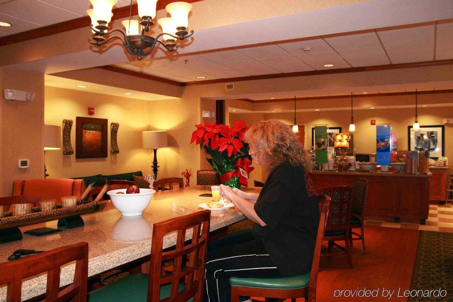 Hampton Inn Gretna - Smith Mountain Lake Restoran gambar